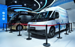 千变VAN化 智由定制：远程超级VAN智驾技术亮相物博会